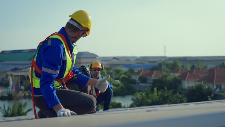 Best Commercial Roofing Services  in Mitchellville, IA